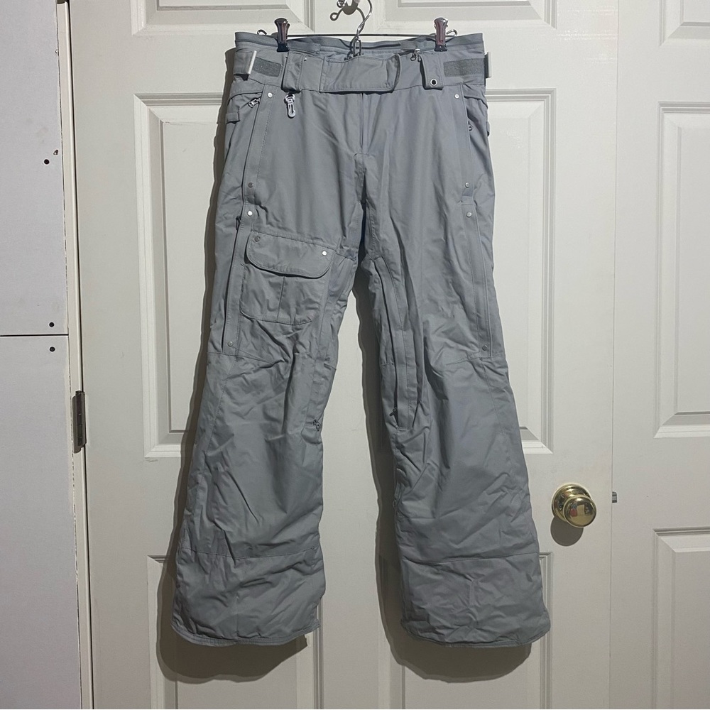 686 Women’s Insulated Snowboard Pants - Size Small - Grey